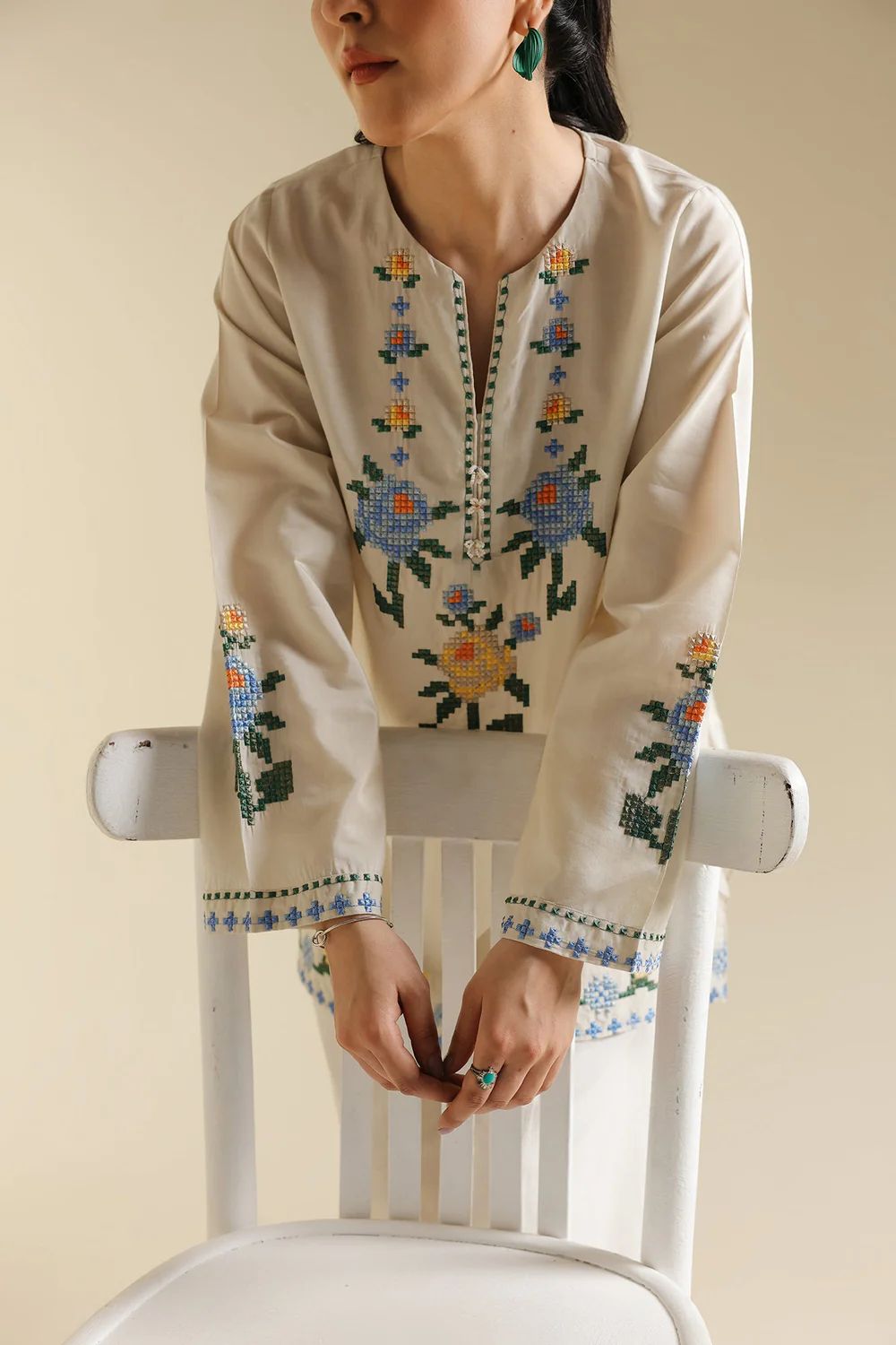 Floral Meadow Printed Farshi - Off-White
