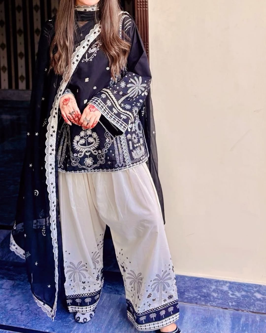 Onyx Starfall Scallop-Trim Embroidered 3-Piece Shalwar Set