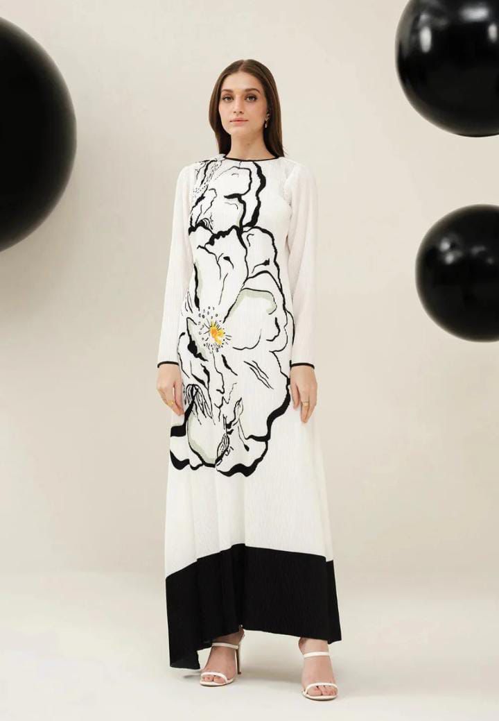 Noir Bloom Monochrome Pleated Maxi